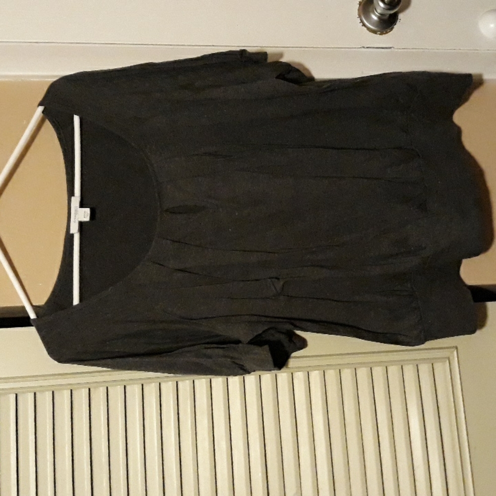 Peephole shirt